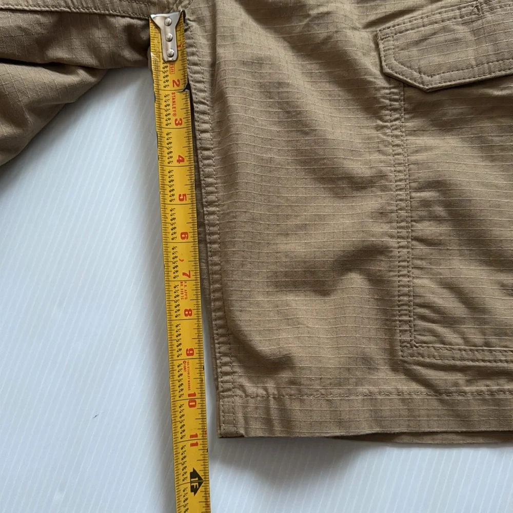 Carhartt NWOT Relaxed Fit Force Broxton Tan - khaki Cargo shorts. Men’s size 30